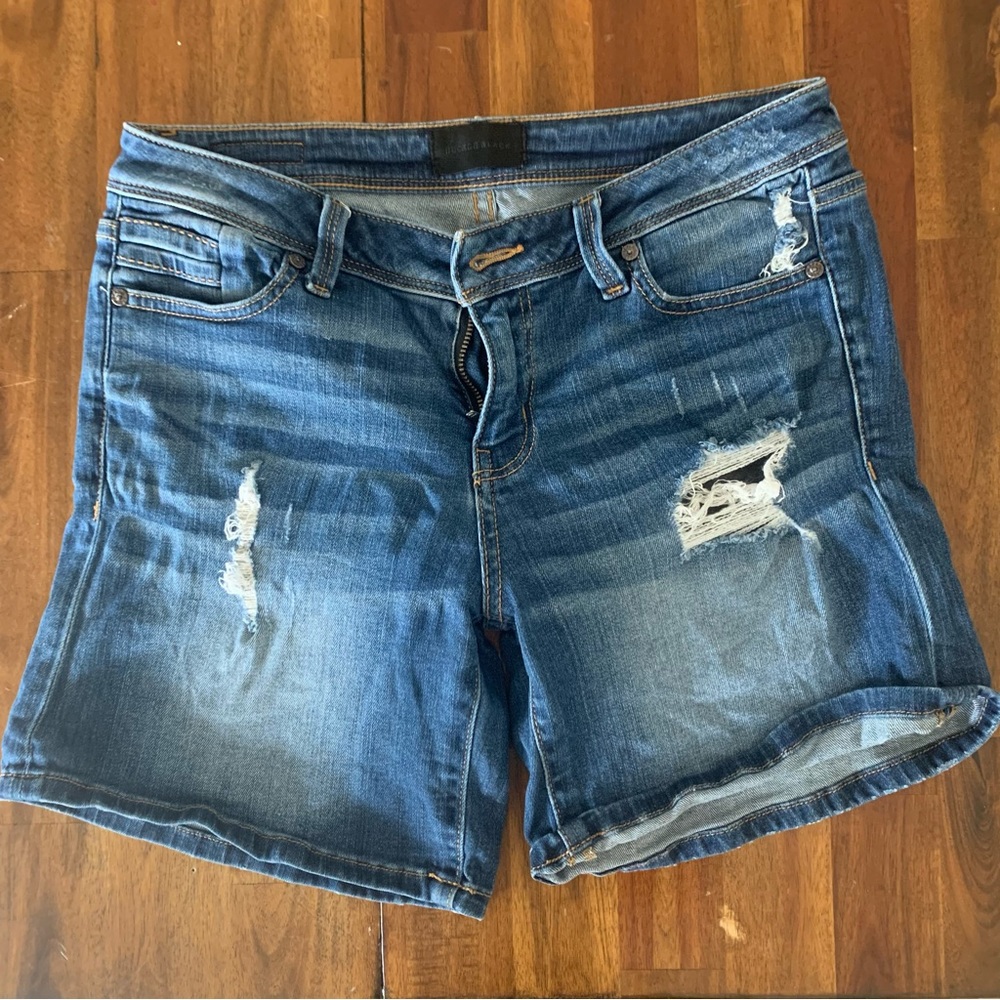 Women’s buckle jean shorts